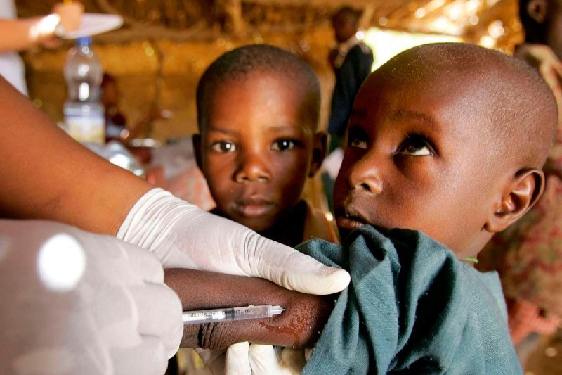 Health campaign providing medical services